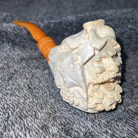 HAND CARVED MEERSCHAUM PIPE GREEN MAN / PIRATE VINTAGE WITH CUSTOM CASE. - Picture 3 of 17